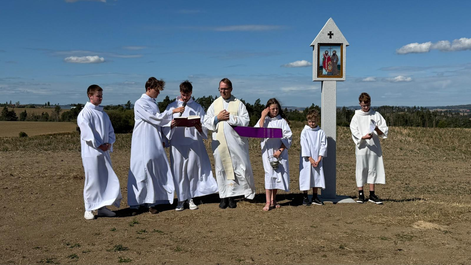 Nová Boží muka sv. Cyrila a Metoděje byla slavnostně odhalena